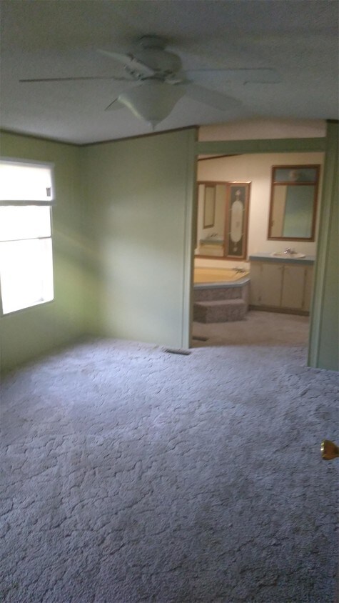 Foto del edificio - 4239 Vore Ridge Rd