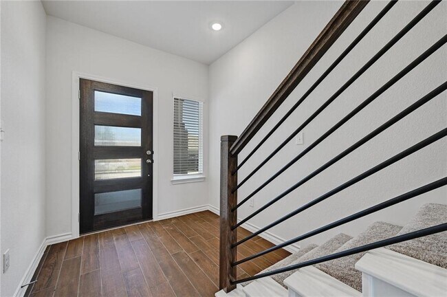 Foto del edificio - 806 Pepperbark Loop