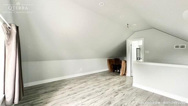 Building Photo - 134 Celina St