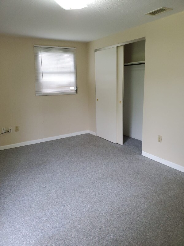 Foto del edificio - 2115 Cordova Cir W