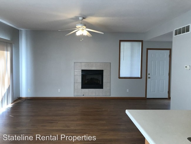 Building Photo - 3 br, 1.5 bath House - 2069 Anjali Way #2