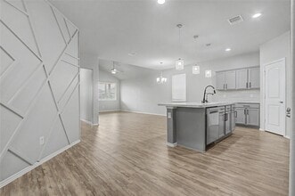 Building Photo - 20926 Corisande St