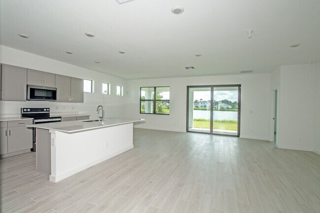 Foto del edificio - 5929 SE Sky Blue Cir