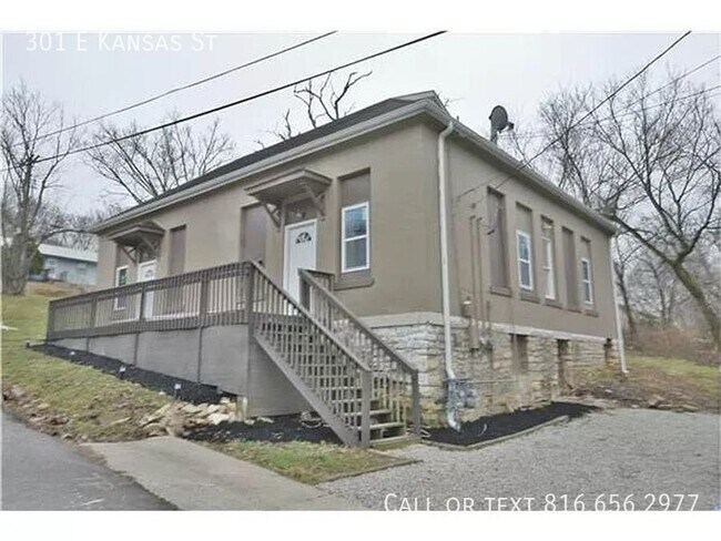 Foto del edificio - 301 E Kansas St