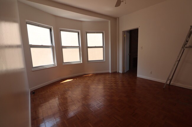 Foto del edificio - 209 Bay 32nd St