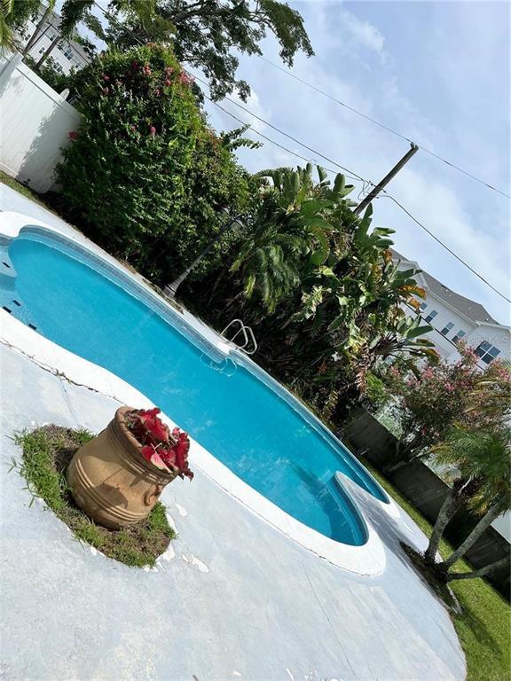 Foto del edificio - 1511 Leeway Ave