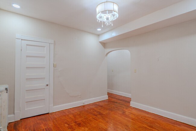 Foto del edificio - 3239-3241 W Juneau Ave