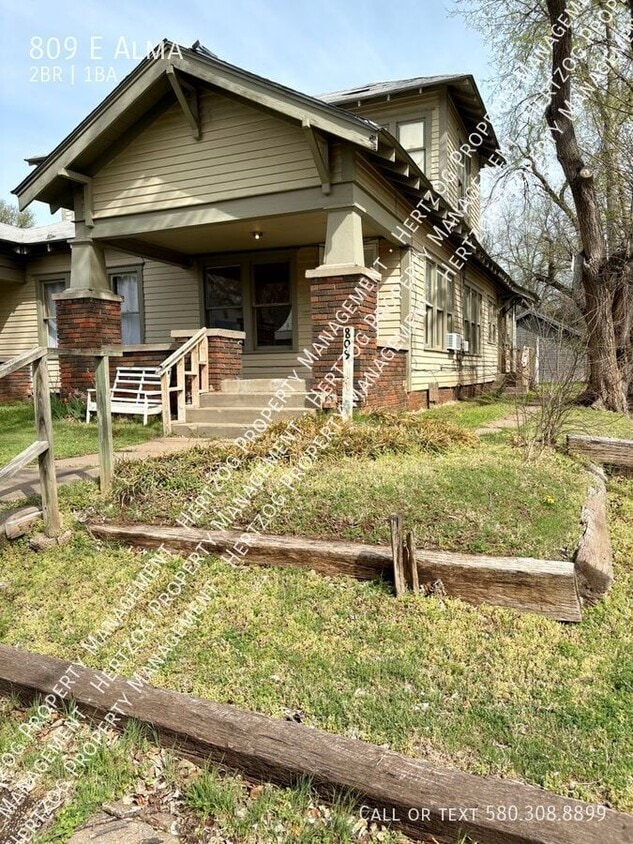 Primary Photo - 809 E Alma-