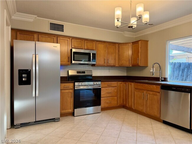 Foto del edificio - 4538 Brighton Dr