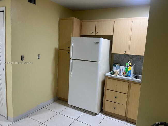 Foto del edificio - 1525 NW 19th Terrace