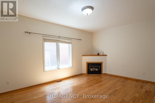Building Photo - 45 Silvervalley Dr