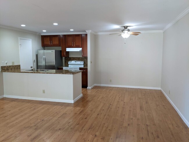 Building Photo - 39139 Argonaut Way
