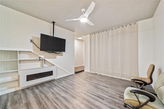 Foto del edificio - 2919 Helena St