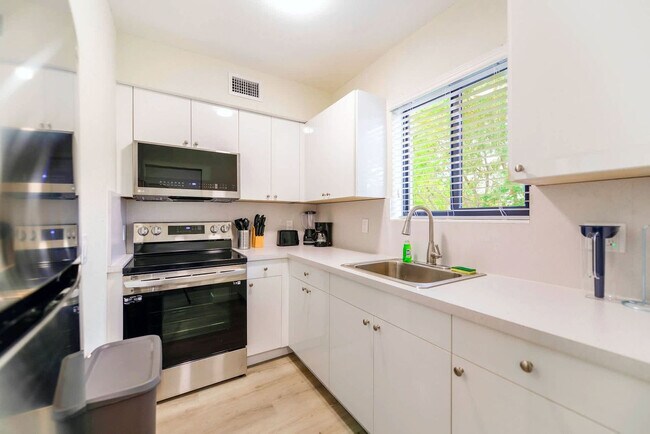 Foto del edificio - 700 SW 11th Ave