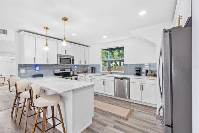 Building Photo - 2201 50th Ave N