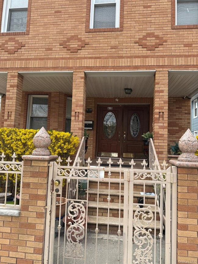 Foto del edificio - 610 E 26th St