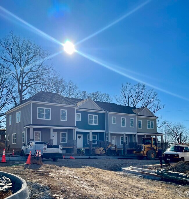 The Summit at Uptown Apartments in Blacksburg, VA