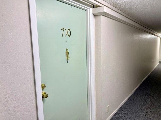 Foto del edificio - 255 Dolphin Point