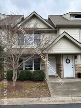 Building Photo - 90 Rotunda Cir
