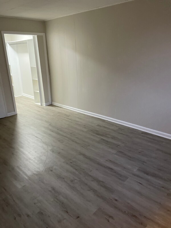 Building Photo - 3816 Fairhaven Ave