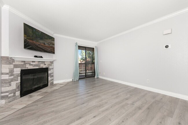 Foto del edificio - 12043 Alta Carmel Ct