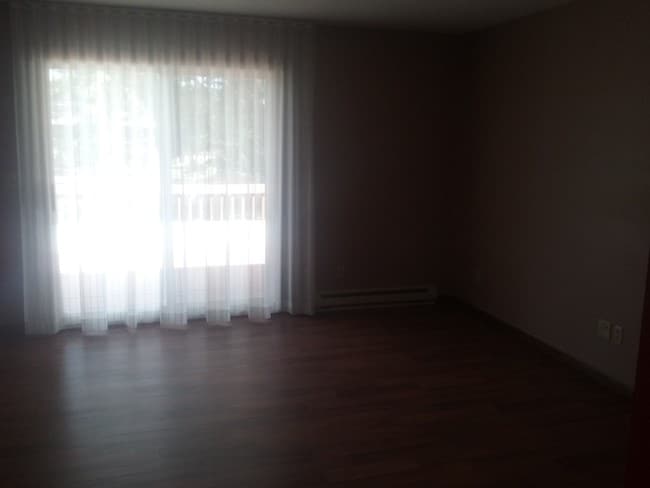 Building Photo - 214 9th Ave N
