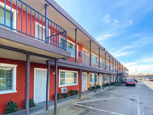 Foto del edificio - Delta Court Apartments