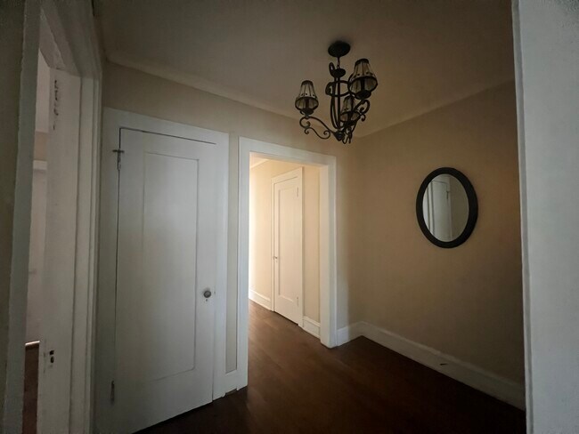 Foto del edificio - 6354 N Paulina St