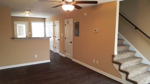 Building Photo - 624 Appleton Dr