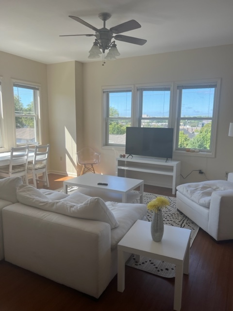 Living/Dining room - 320 S Dunn St