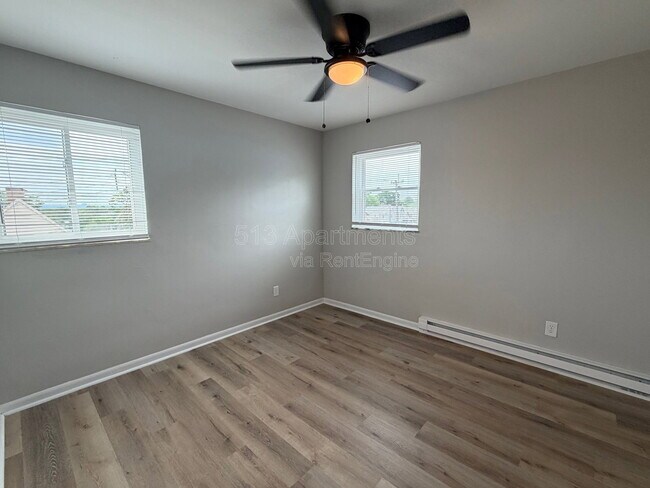 Foto del edificio - 5146 Carthage Ave