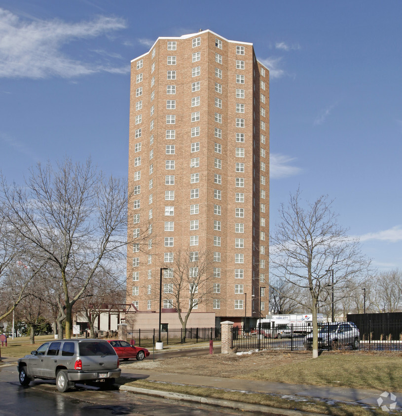 Building Photo - Riverview Apartments