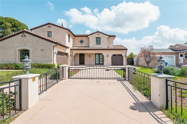 Foto principal - 1610 Mayflower Ave