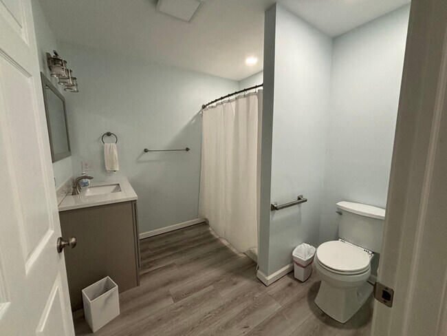 Foto del edificio - 605 Highland Ave
