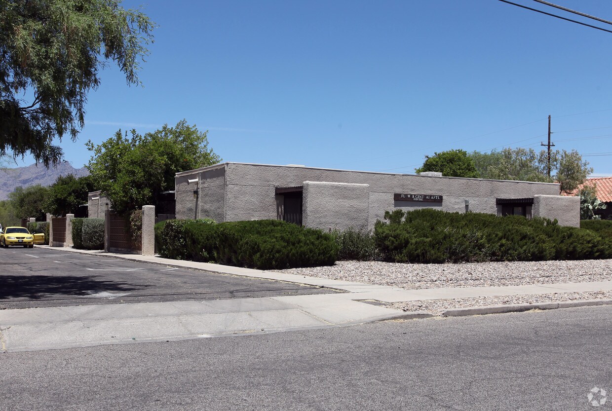 Primary Photo - Flower Central Apartments