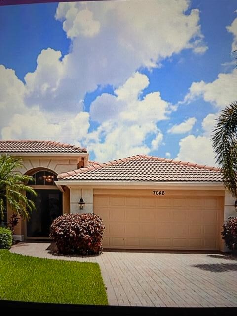 Foto del edificio - 7046 Maidstone Dr