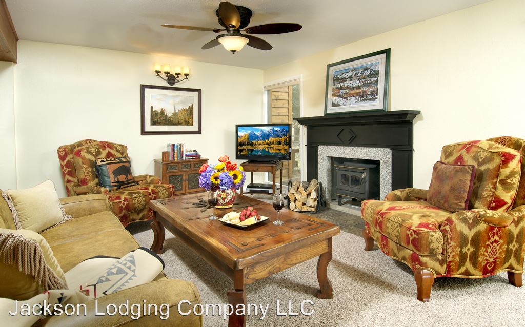 470 Sagebrush Dr, Jackson, WY 83001 Room for Rent in Jackson, WY