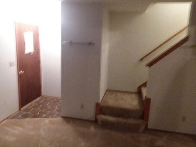 Building Photo - 10460 W. Dean Rd - 3 Bedroom Townhouse
