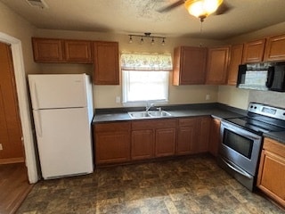 Building Photo - 1120 Pearson Dr