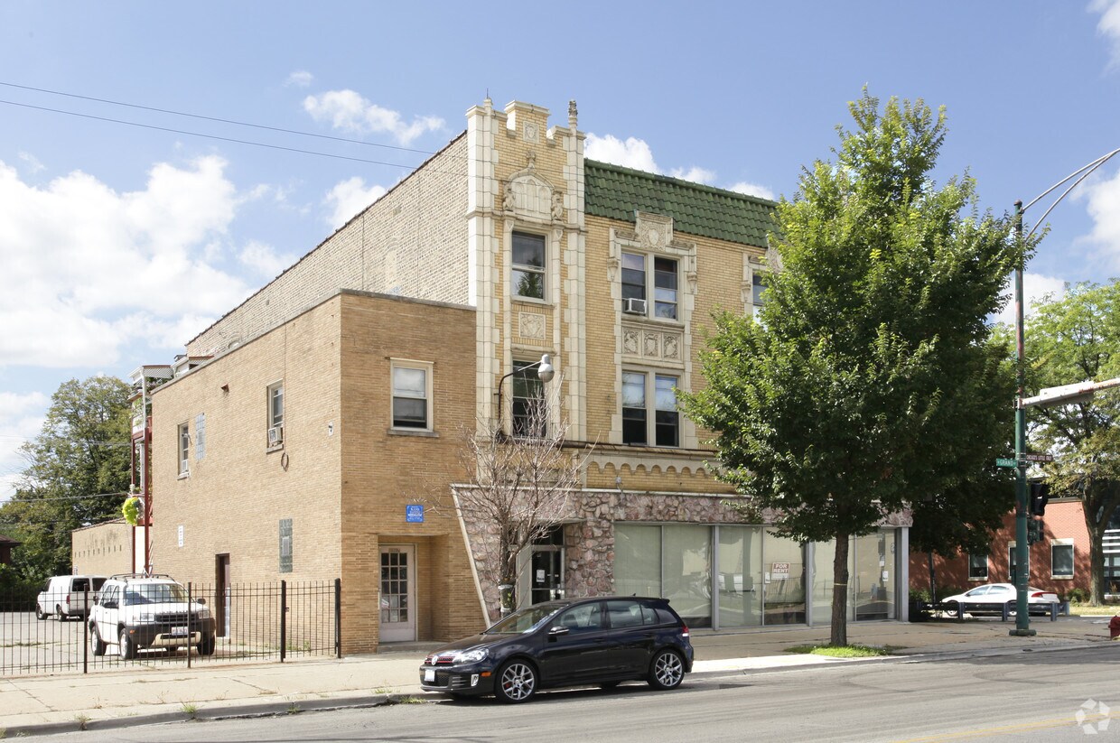 Primary Photo - 6967-6969 W Grand Ave