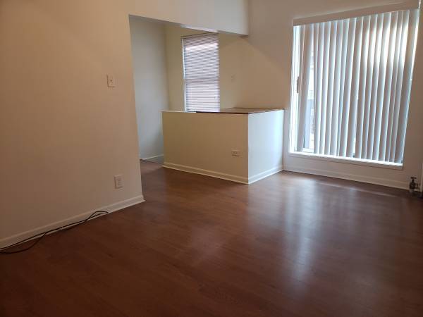 Building Photo - 3032 N Halsted St