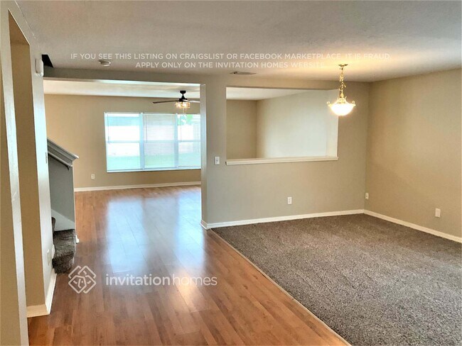 Building Photo - 11170 Golden Silence Dr