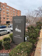 Building Photo - 1200 N Nash St