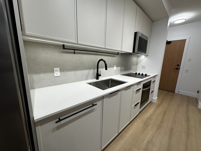 Building Photo - 3075 Murray St