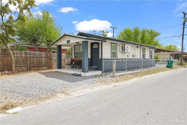 Foto del edificio - 600 E Bell Ave