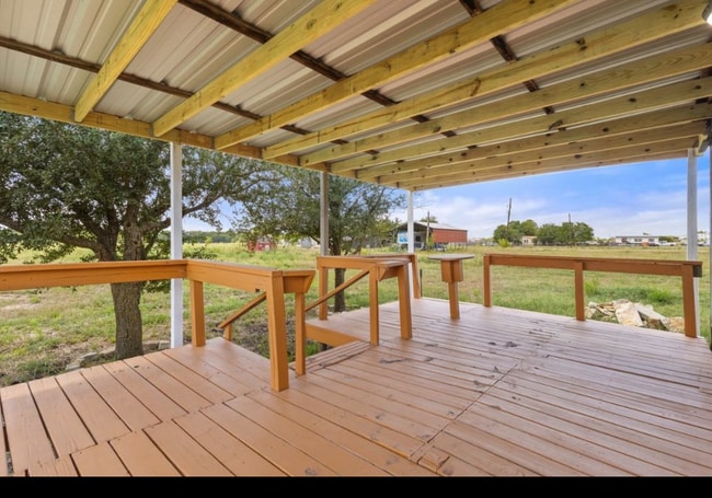 Foto del edificio - 342 Co Rd 2146