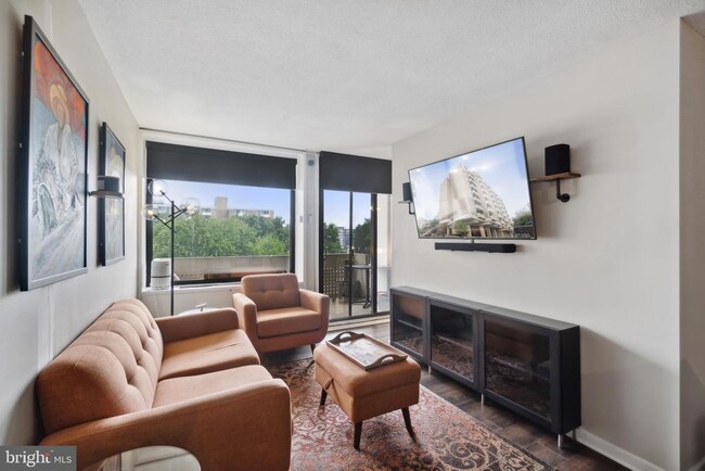 Foto del edificio - 429 N St SW