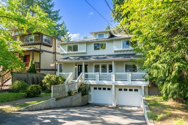 Building Photo - 4bd/2.5ba Seattle Home
