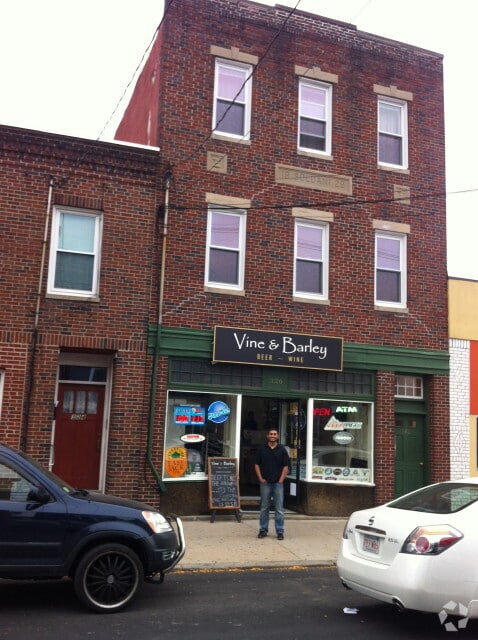 Building Photo - 328 Sumner St