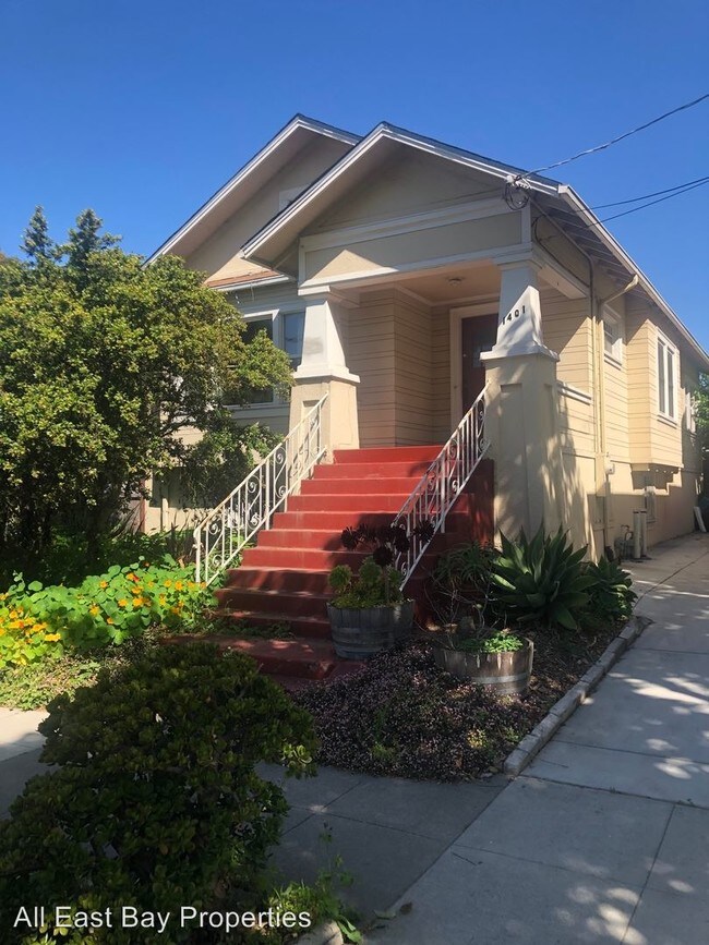 Building Photo - 2 br, 1 bath House - 1401 Alcatraz Avenue
